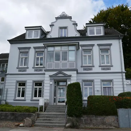 Appartement Wohnen Am Seglerhafen Mit Traveblick Im Kontorhaus Viele Extras