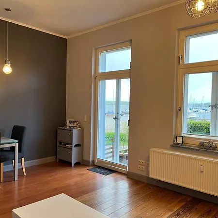 Appartement Wohnen Am Seglerhafen Mit Traveblick Im Kontorhaus Viele Extras